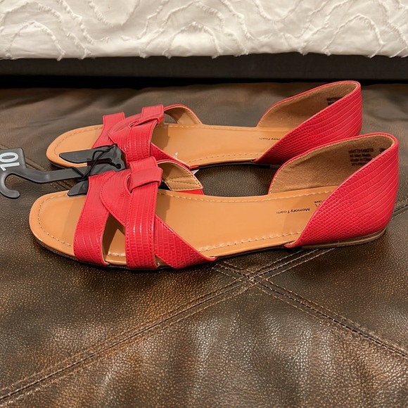 NWT Time & Tru Sandals - Picture 2 of 8